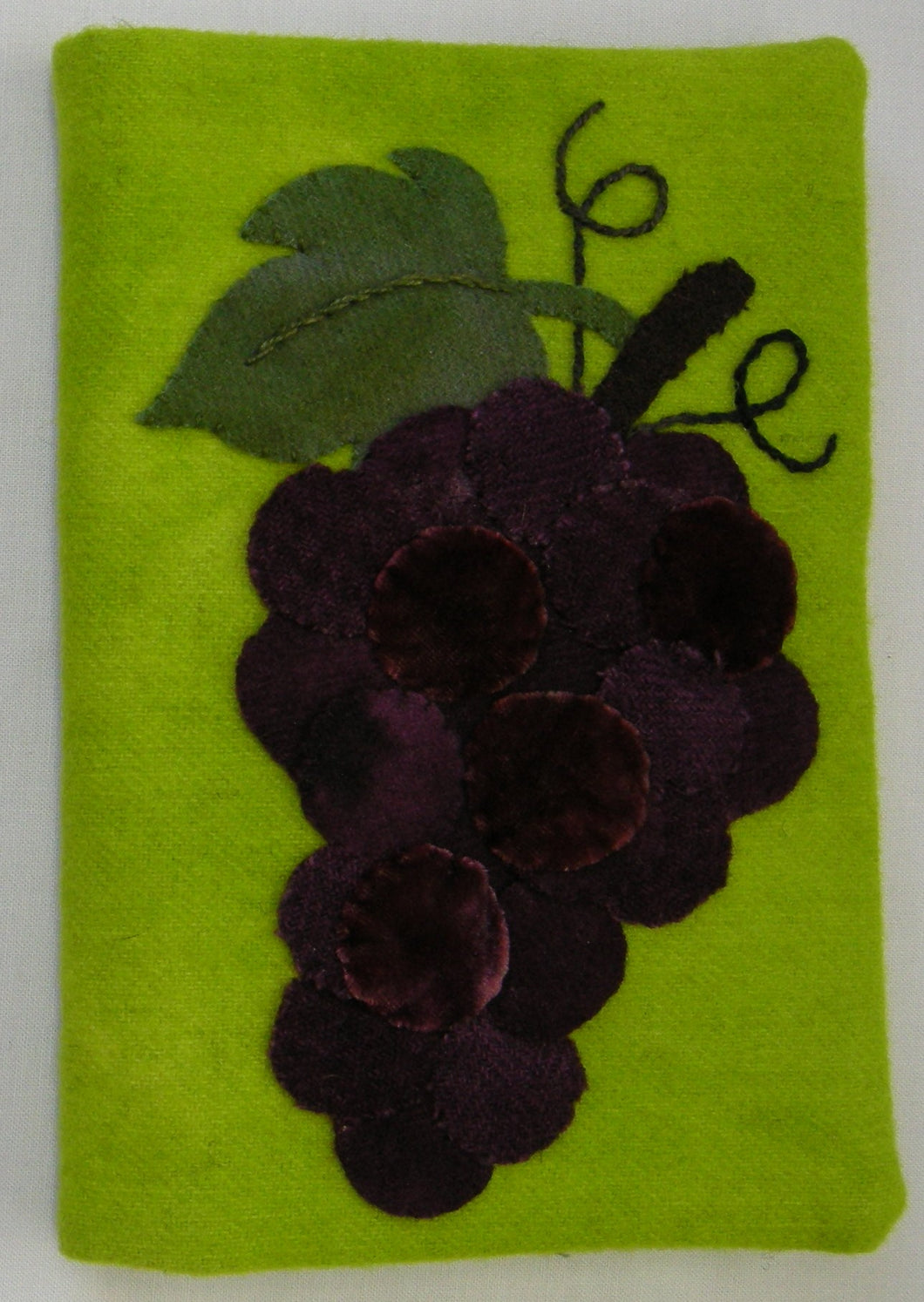 Grape Cluster Kit in Wool