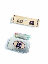 Little Schoolhouse Tin pins